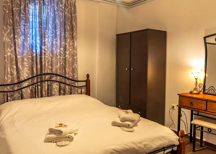 G & M Stone House Apartament